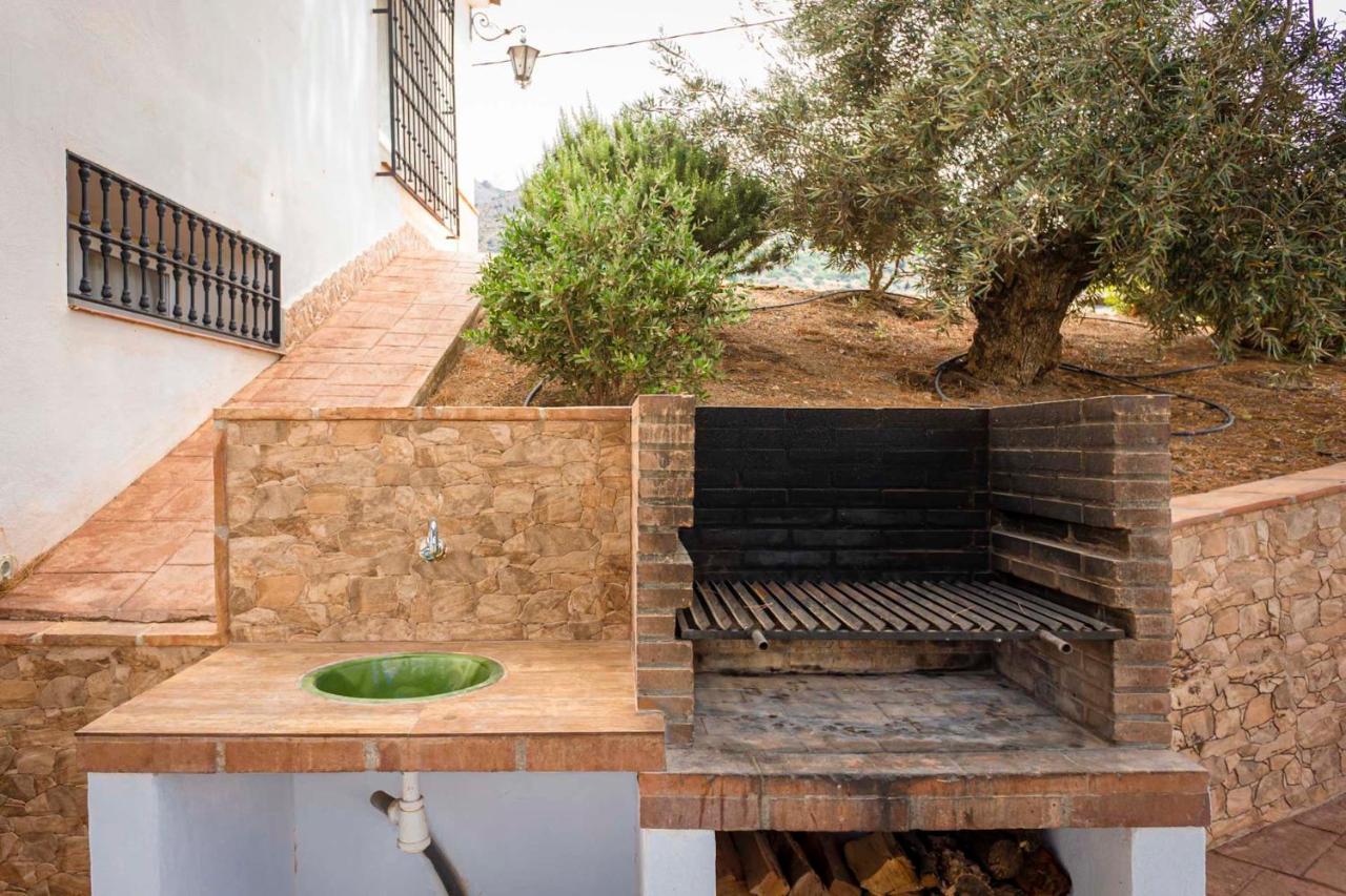 Lagar Del Chorro Junto Caminito Del Rey Piscina Y Baloncesto 아파트 외부 사진