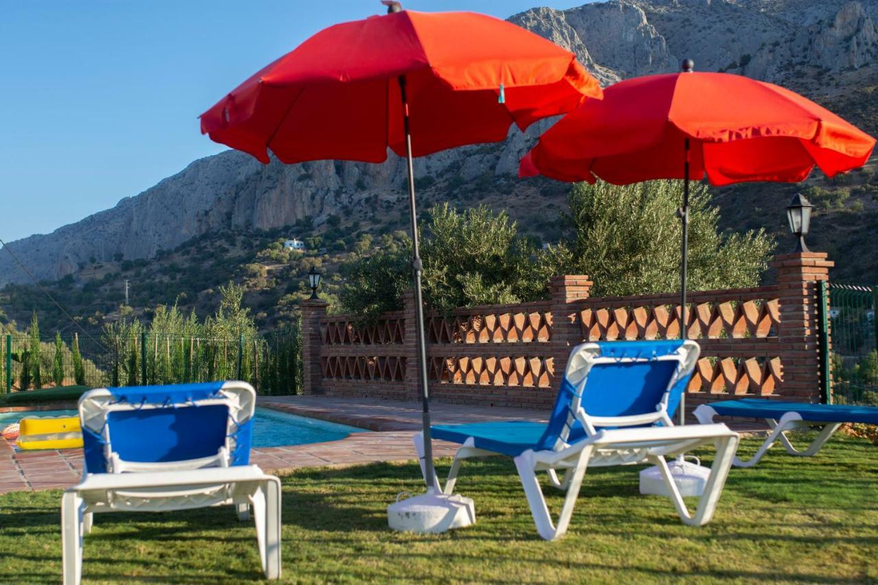 Lagar Del Chorro Junto Caminito Del Rey Piscina Y Baloncesto 아파트 외부 사진